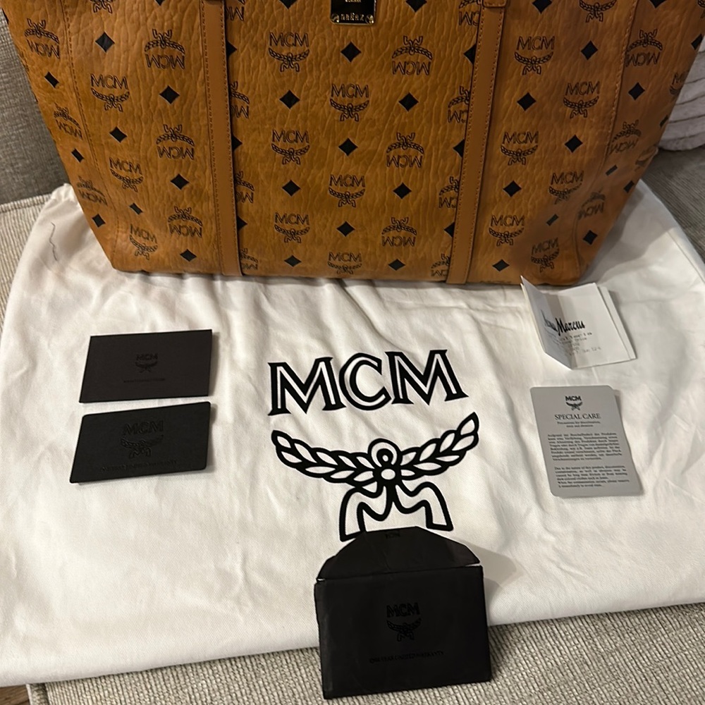 MCM Cognac Toni Visetos Shopper